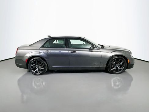 Used 2023 Chrysler 300 S RWD image 8