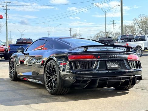 Used 2018 Audi R8 V10 w/ Black Optic Package image 5