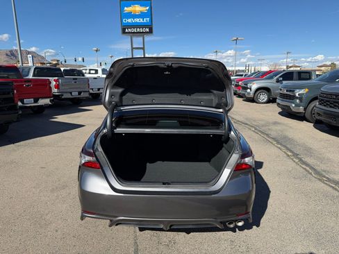 Used 2022 Toyota Camry SE w/ Carpet Mat Package (TMS) image 36