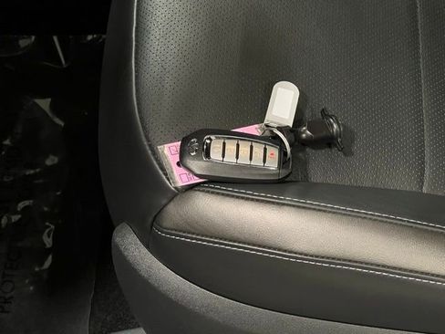 Certified 2025 INFINITI QX55 Essential image 40