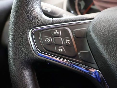 Used 2017 Chevrolet Cruze LT w/ Sun And Sound Package image 18
