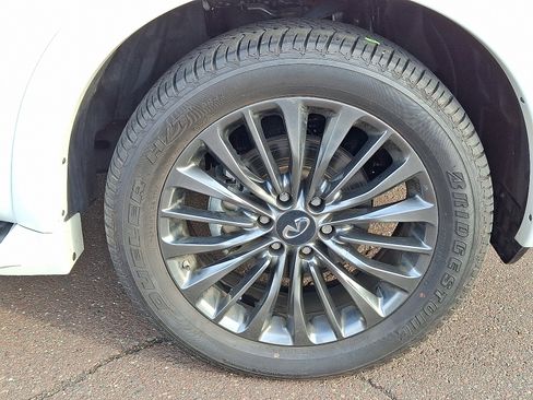 Certified 2024 INFINITI QX80 Premium Select w/ Cargo Package image 8