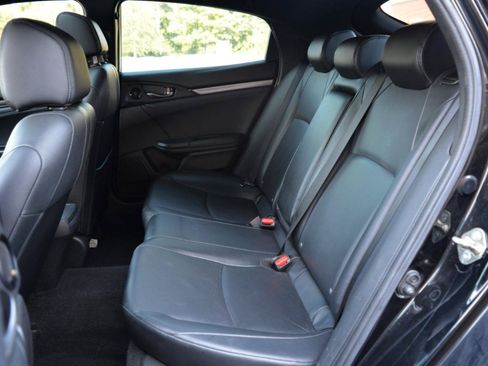 Used 2019 Honda Civic EX-L image 12
