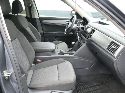 Used 2018 Volkswagen Atlas Launch Edition image 9