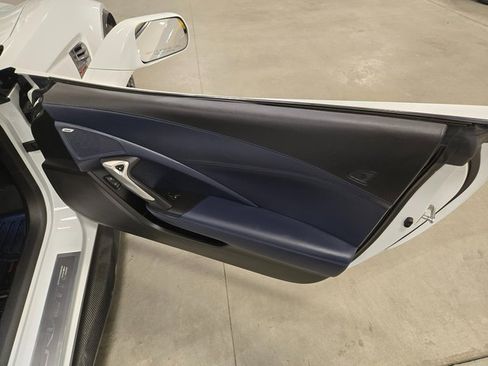 Used 2017 Chevrolet Corvette Z06 image 35