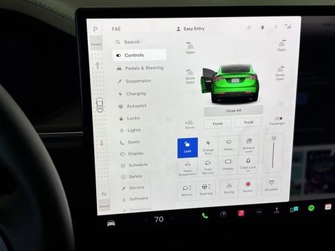 Used 2024 Tesla Model X image 29