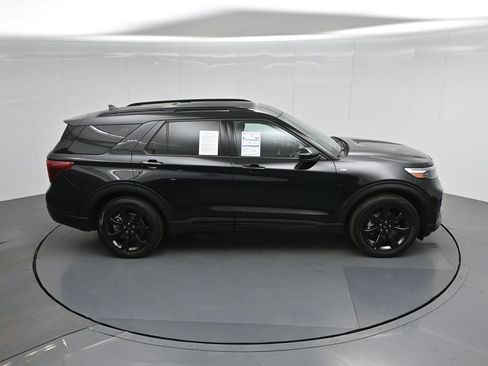 Certified 2022 Ford Explorer ST-Line w/ Class IV Trailer Tow Package image 42