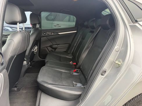 Used 2018 Honda Civic Sport Touring image 4