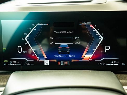 New 2026 BMW X5 xDrive50e w/ M Sport Package AWD/4WD image 30