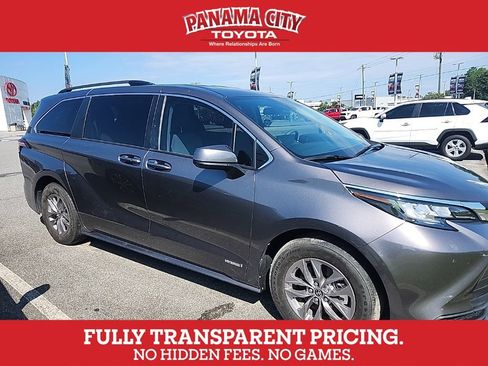 Used 2021 Toyota Sienna LE FWD image 1
