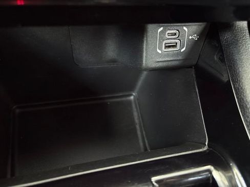 Used 2023 Jeep Compass Latitude w/ Convenience Group AWD/4WD image 22