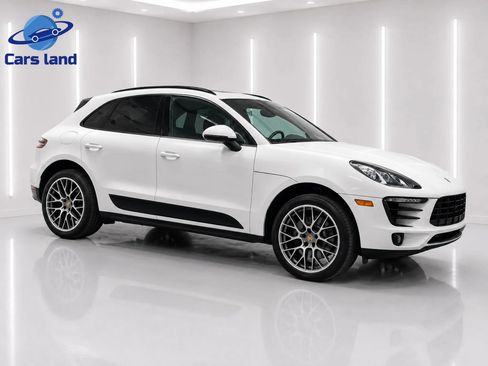 Used 2018 Porsche Macan Sport Edition AWD/4WD image 2