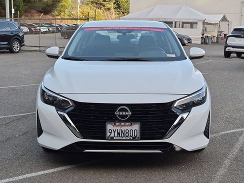 Used 2025 Nissan Sentra S FWD image 3