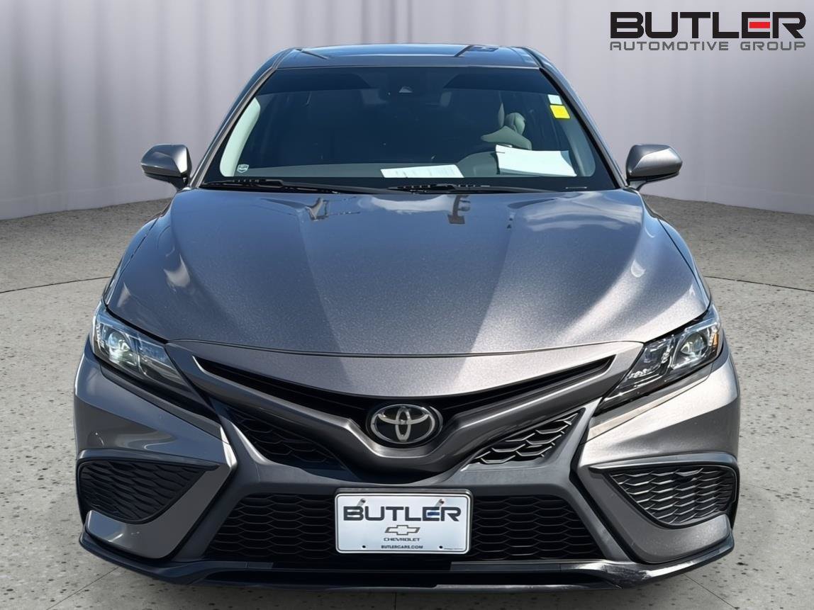 Used 2021 Toyota Camry SE FWD image 9