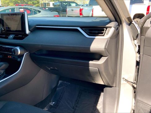 Used 2024 Toyota RAV4 LE image 18