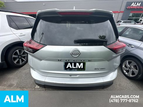 Used 2024 Nissan Rogue SV AWD/4WD image 6