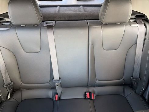 Used 2024 Buick Encore GX Sport Touring AWD/4WD image 22