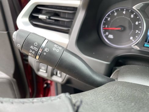 Used 2017 GMC Acadia SLE FWD image 19