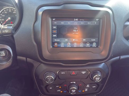 Used 2019 Jeep Renegade Sport AWD/4WD image 18