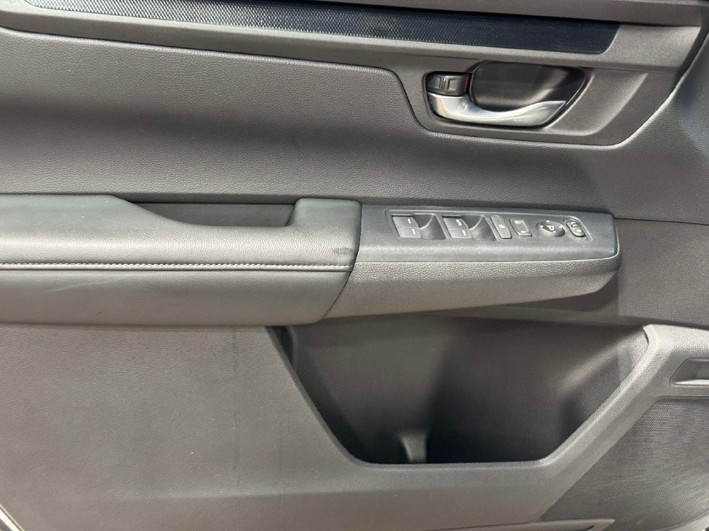 Used 2024 Honda CR-V LX image 16