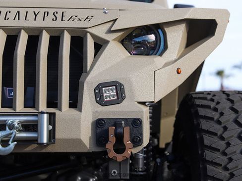 Used 2023 Jeep Gladiator Sport image 64