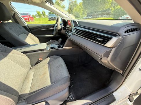 Used 2025 Toyota Camry LE FWD image 41