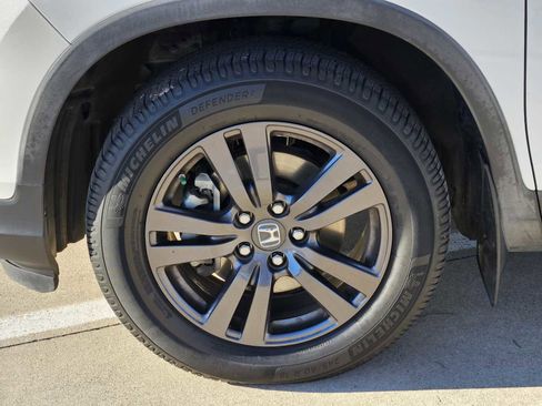 Certified 2019 Honda Ridgeline Sport image 9