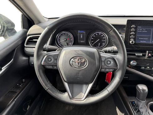 Used 2024 Toyota Camry SE image 13