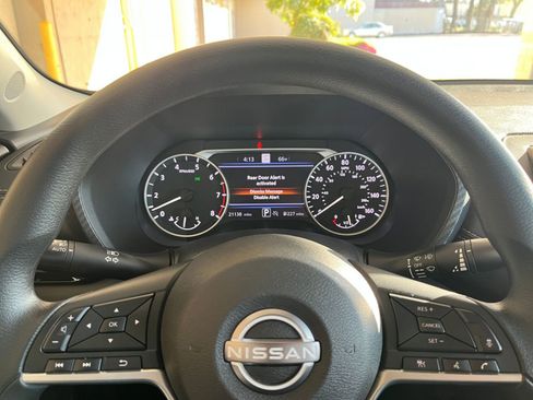 Used 2025 Nissan Sentra SV image 25