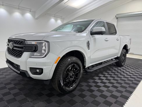 New 2026 Ford Ranger Lariat w/ FX4 Off-Road Package AWD/4WD image 3