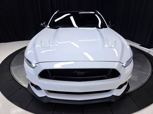 Used 2017 Ford Mustang GT Premium w/ GT Performance Package RWD image 9