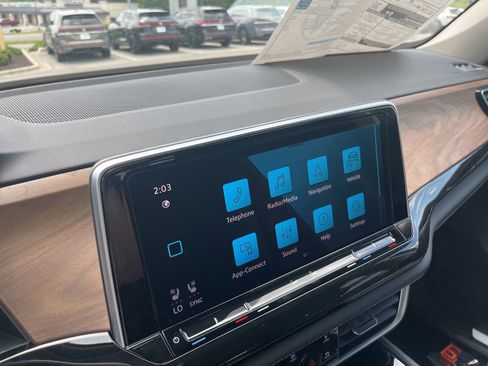 New 2026 Volkswagen Atlas SE FWD image 15
