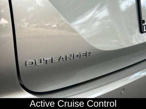 Used 2022 Mitsubishi Outlander SEL AWD/4WD image 16