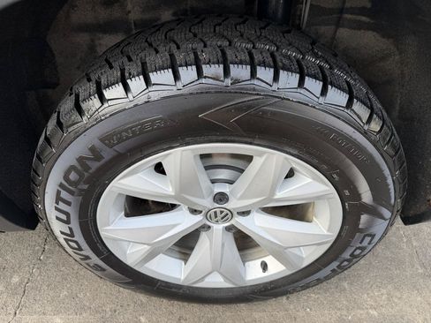 Used 2018 Volkswagen Atlas S AWD/4WD image 17
