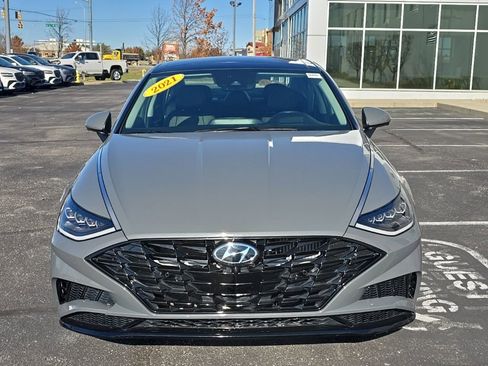 Used 2021 Hyundai Sonata Limited w/ Preferred Accessory Package image 3
