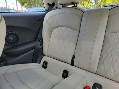 Used 2024 MINI Cooper S FWD image 9