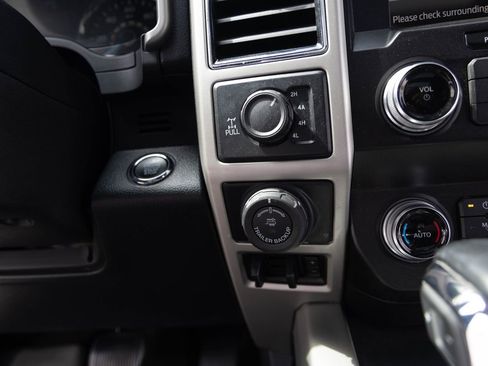 Used 2020 Ford F150 Lariat w/ Equipment Group 502A Luxury image 33