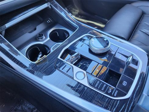 Used 2023 BMW X7 xDrive40i w/ Executive Package image 30