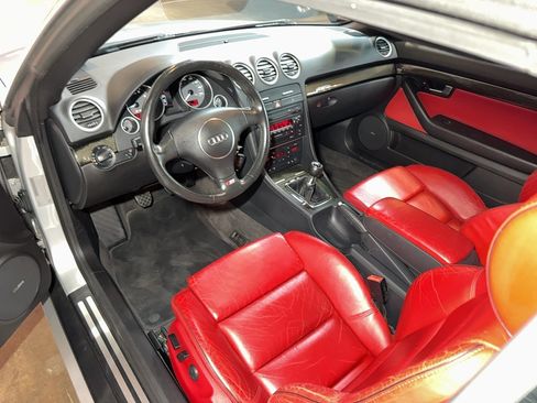 Used 2005 Audi S4 Cabriolet AWD/4WD image 12