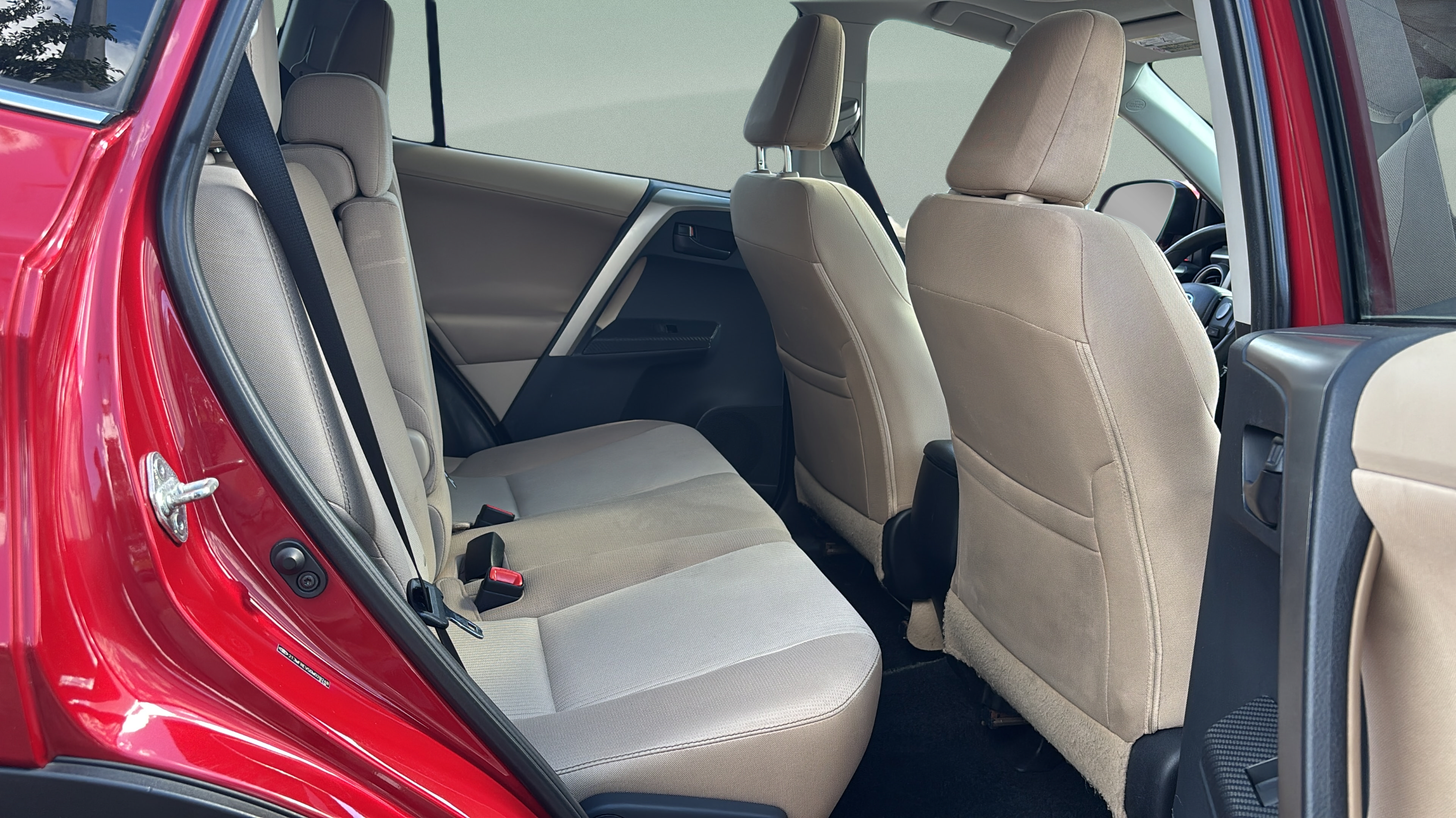 Used 2013 Toyota RAV4 XLE FWD image 22