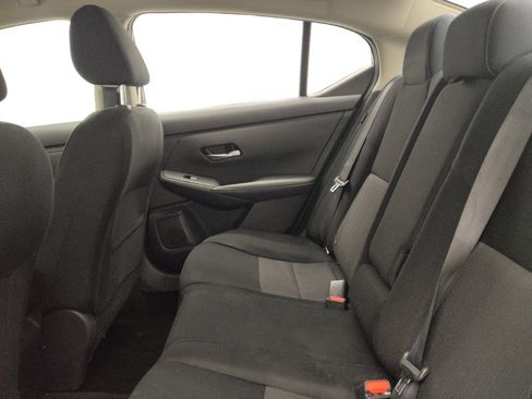 Used 2021 Nissan Sentra SV FWD image 18