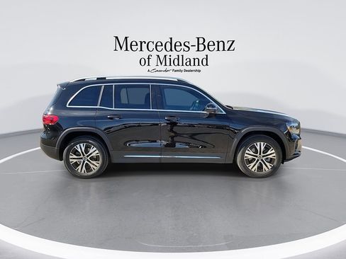 Used 2026 Mercedes-Benz GLB 250 image 9