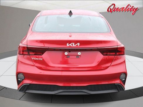 Used 2024 Kia Forte LXS image 4