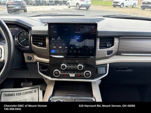 Used 2024 Ford Expedition Limited image 19