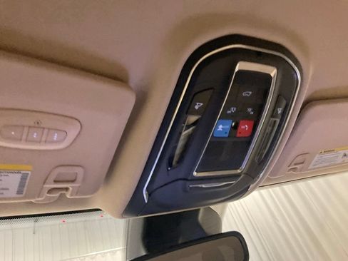 Used 2021 Jeep Grand Cherokee L Limited AWD/4WD image 23