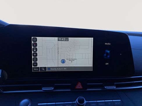 New 2025 Hyundai Elantra SEL image 25