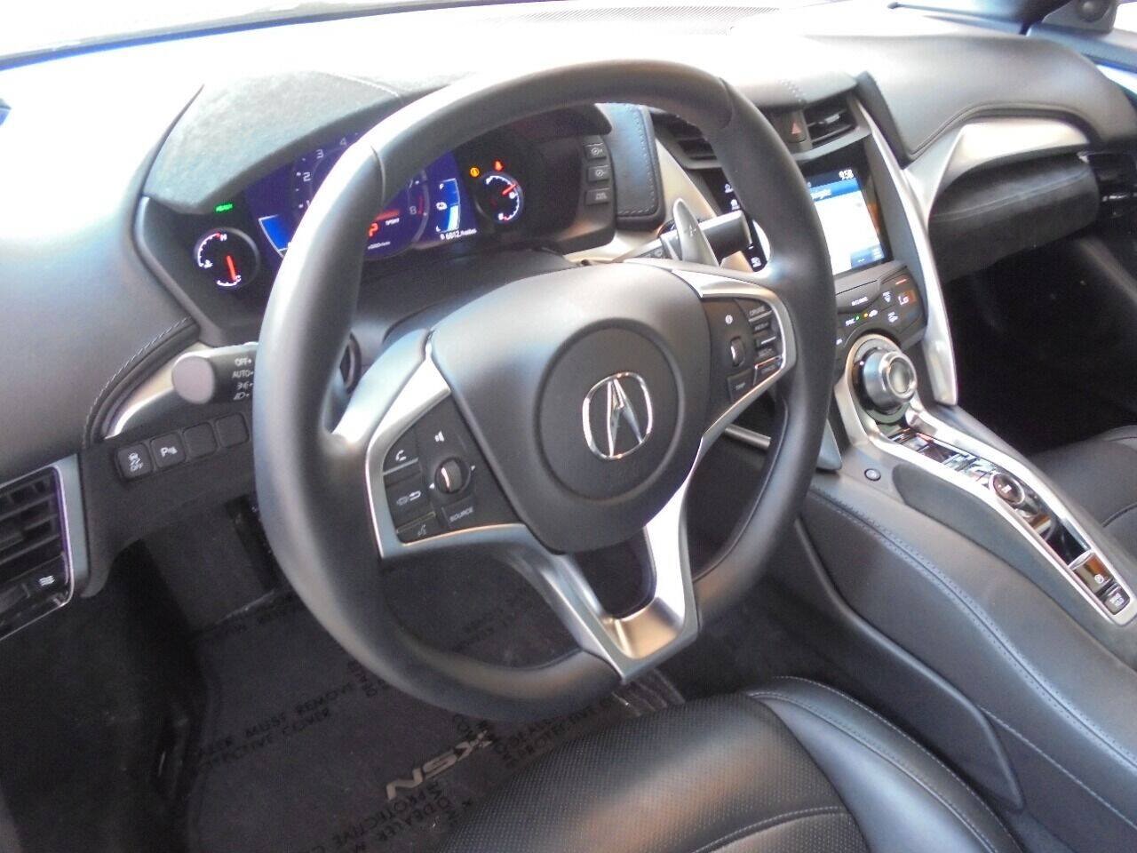 Used 2017 Acura NSX AWD/4WD image 8