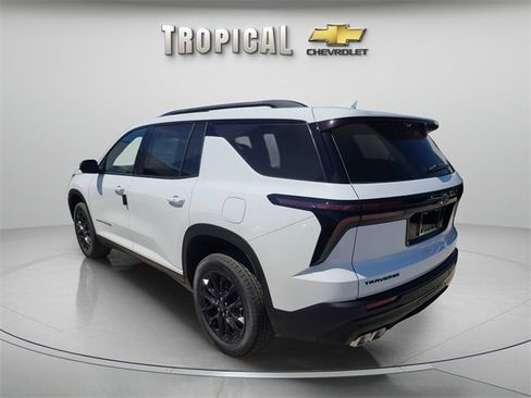 New 2026 Chevrolet Traverse LT w/ Midnight/Sport Edition image 3