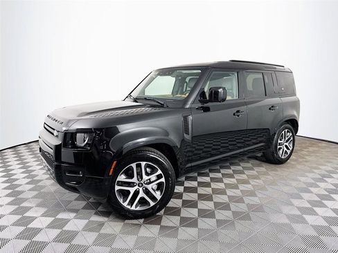 Used 2024 Land Rover Defender 110 X-Dynamic SE image 1