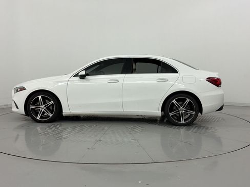 Used 2022 Mercedes-Benz A 220 image 2